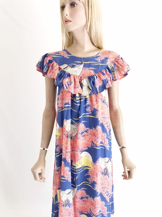 Vintage 40's Rayon Hawaiian Dress. Women’s Small