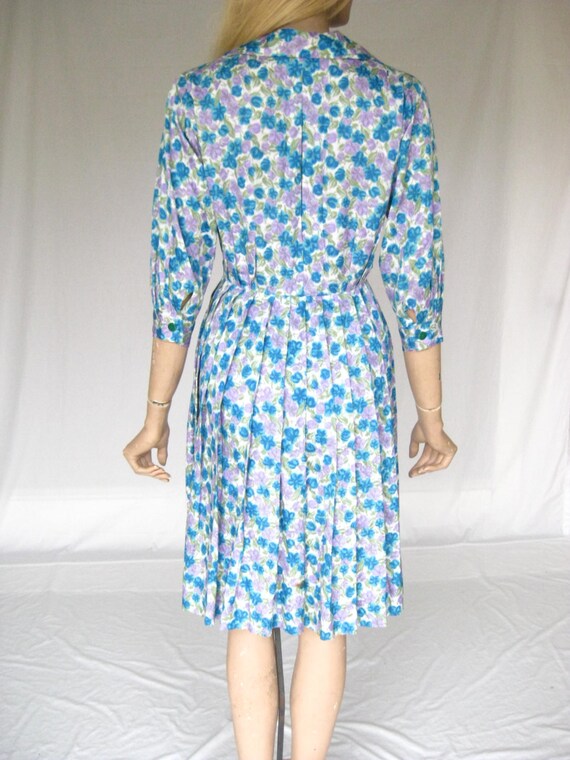 Vintage 50s Blue Floral Day Dress.  Size Medium - image 2