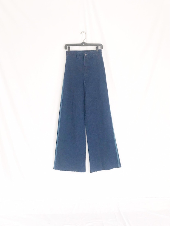 Vintage 70's High Waist Denim Flares. Waist 26