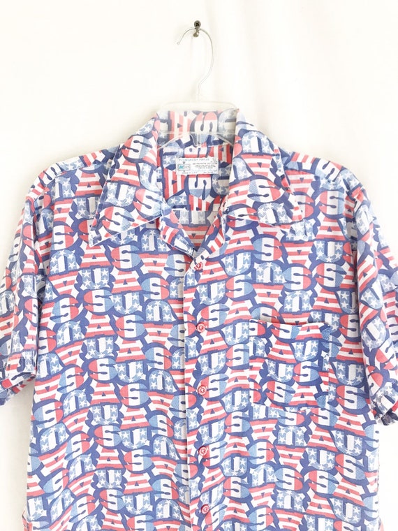 Vintage 70's U.S.A. Novelty Print Short Sleeve Sh… - image 2