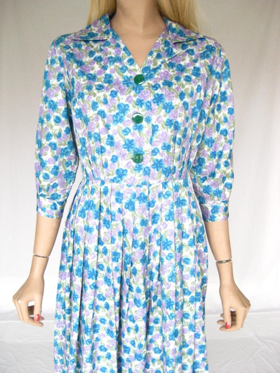 Vintage 50s Blue Floral Day Dress.  Size Medium - image 4