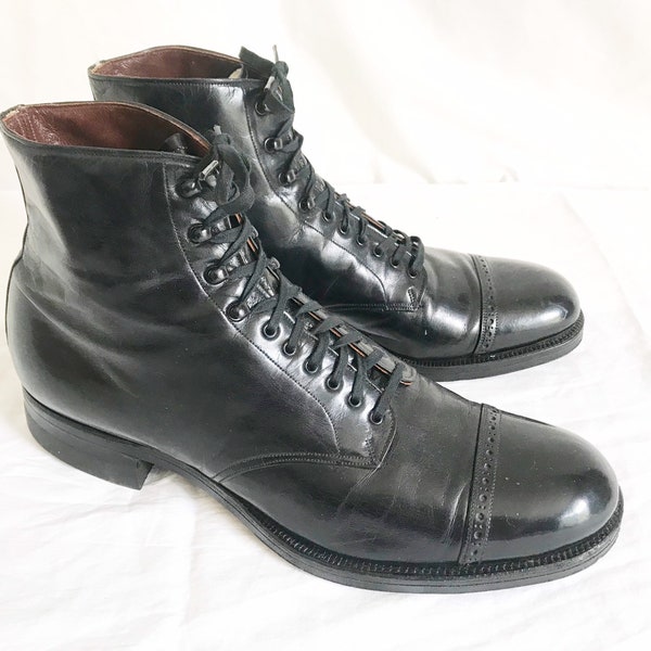 Vintage 30’s/40’s Black Lace Up Cap Toe Ankle Boots. Tag size 12 D
