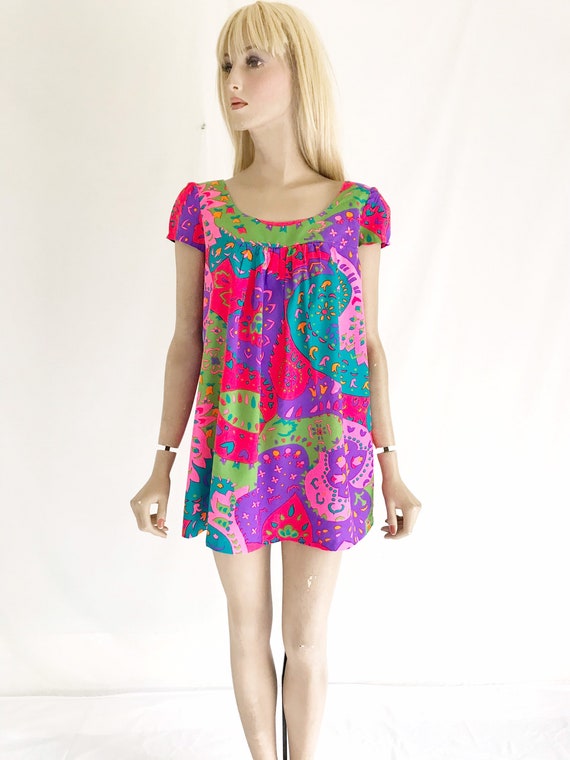 Vintage 60’s Psychedelic Mod Printed Mini Dress