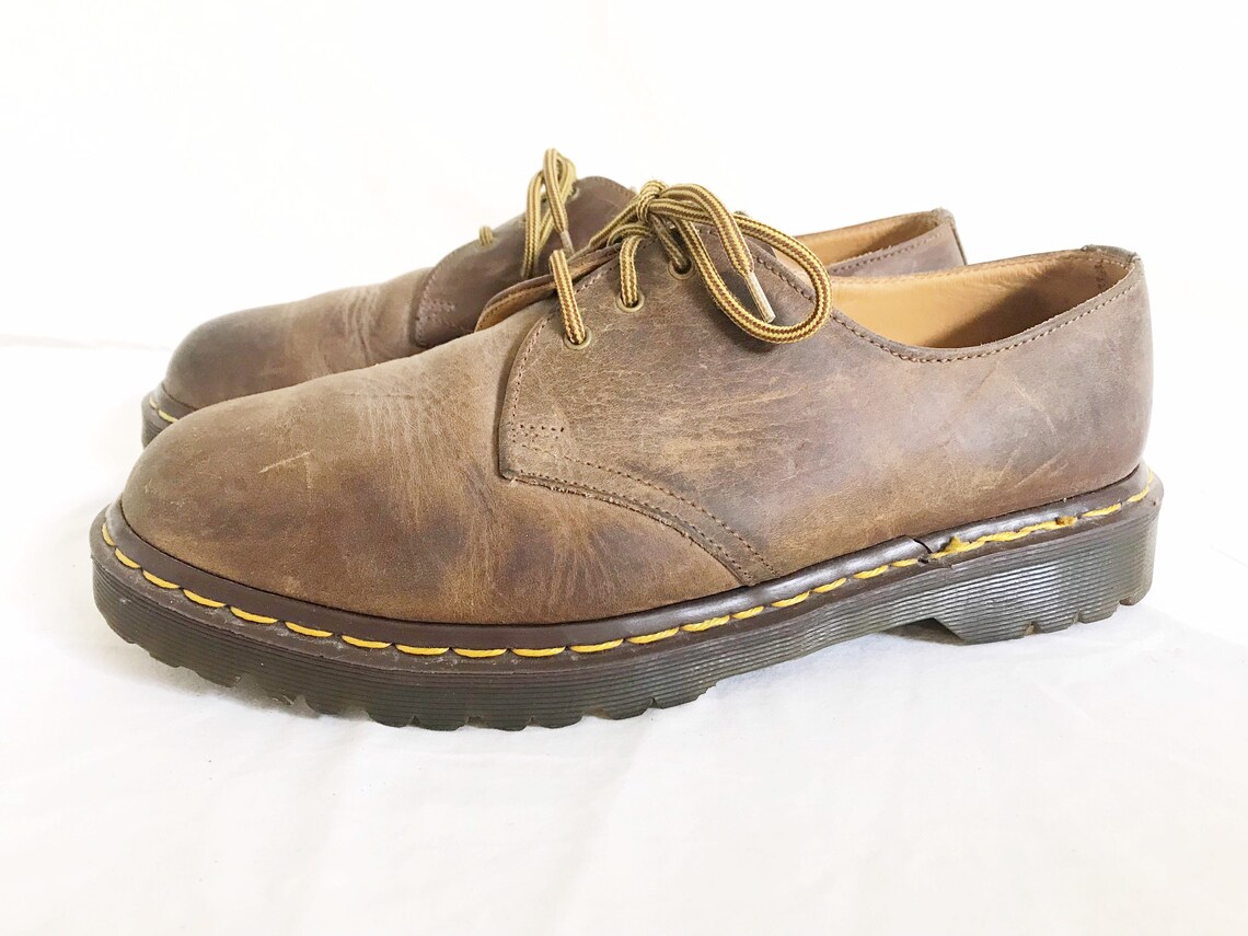 Vintage DOC MARTEN Made in England Lace up Oxfords. Size 9 UK. Etsy