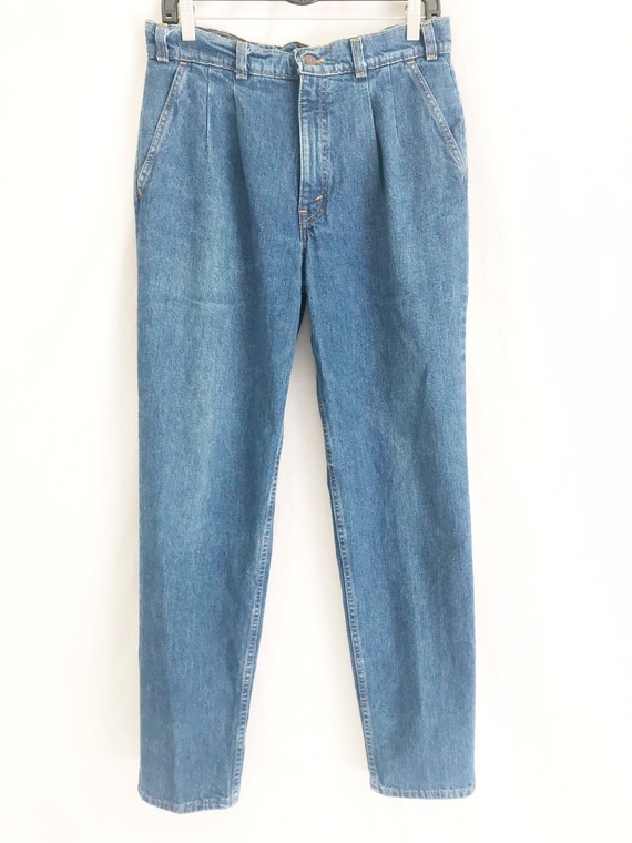Vintage 80's LEVIS Pleated High Waisted Jeans. Ma… - image 2