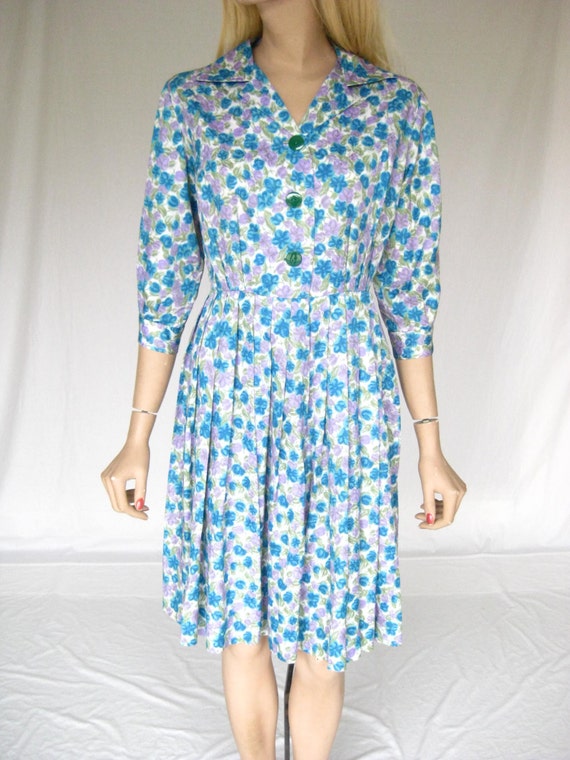 Vintage 50s Blue Floral Day Dress.  Size Medium - image 3