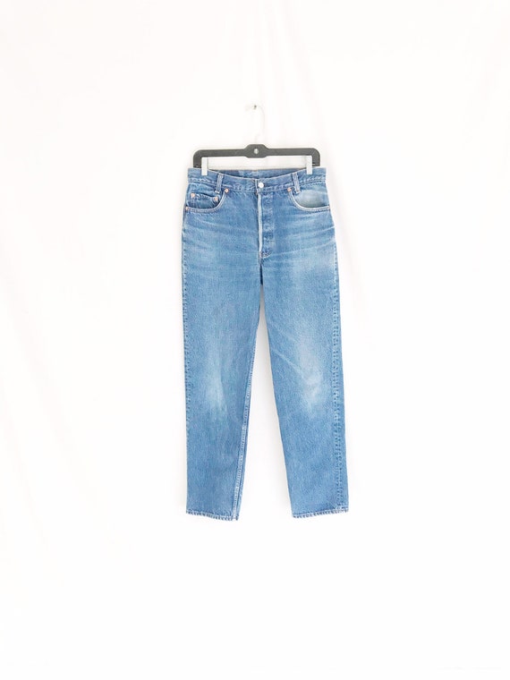 Vintage LEVIS 701 Student Fit Jeans. Tag 32 x 34