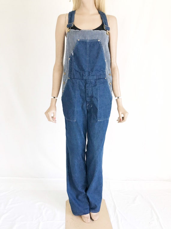 Vintage 70’s Flared Denim Overalls. Women’s Small - image 4