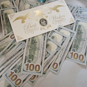 映画「グッドフェローズ」に登場した、金のエンボス加工が施された金封筒。