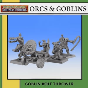 Può includere: Miniature di Orchi e Goblin, tra cui un Goblin Bolt Thrower, sono esposte su sfondo blu. Le figure grigie sono dettagliate, con i testi "ORCS & GOBLINS" e "GOBLIN BOLT THROWER".