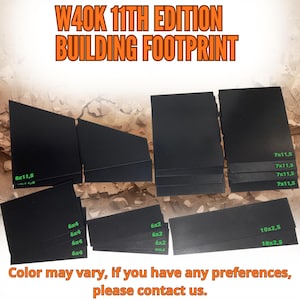 Può includere: Una collezione di sagome nere rettangolari e trapezoidali in plastica per l'impronta degli edifici di W40K 11th Edition. Ogni pezzo presenta dimensioni stampate in verde in pollici, tra cui 8x11.5, 7x11.5, 6x4, 6x2 e 10x2.5, disposte in pile.