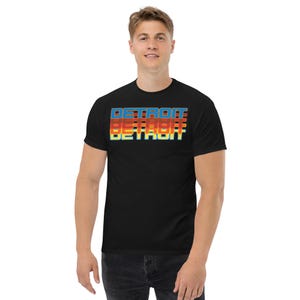 Detroit Michigan 80&#39;s Multi-Color Graphic Retro City Name T-Shirt