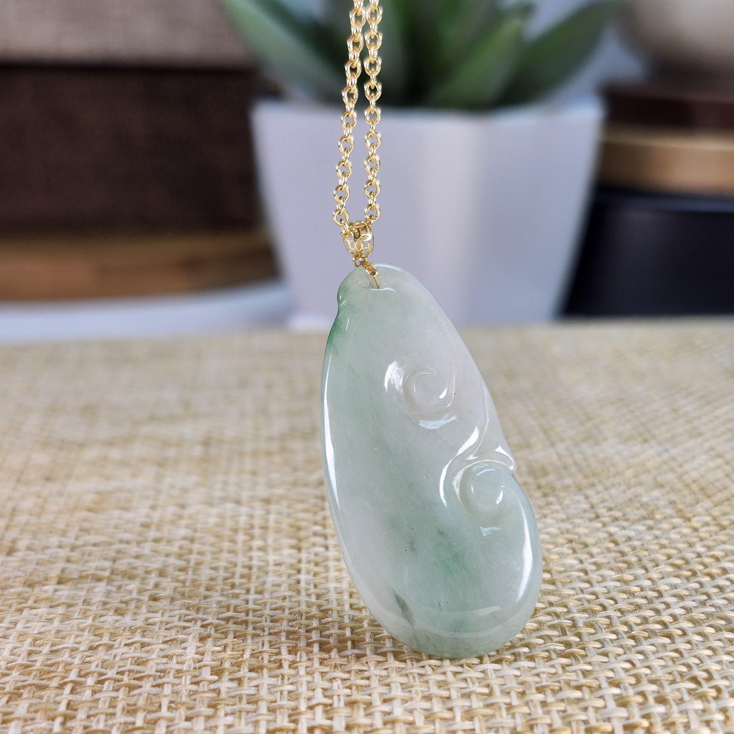 美しい如意未処理の半透明天然翡翠18金クラスプペンダント、S925