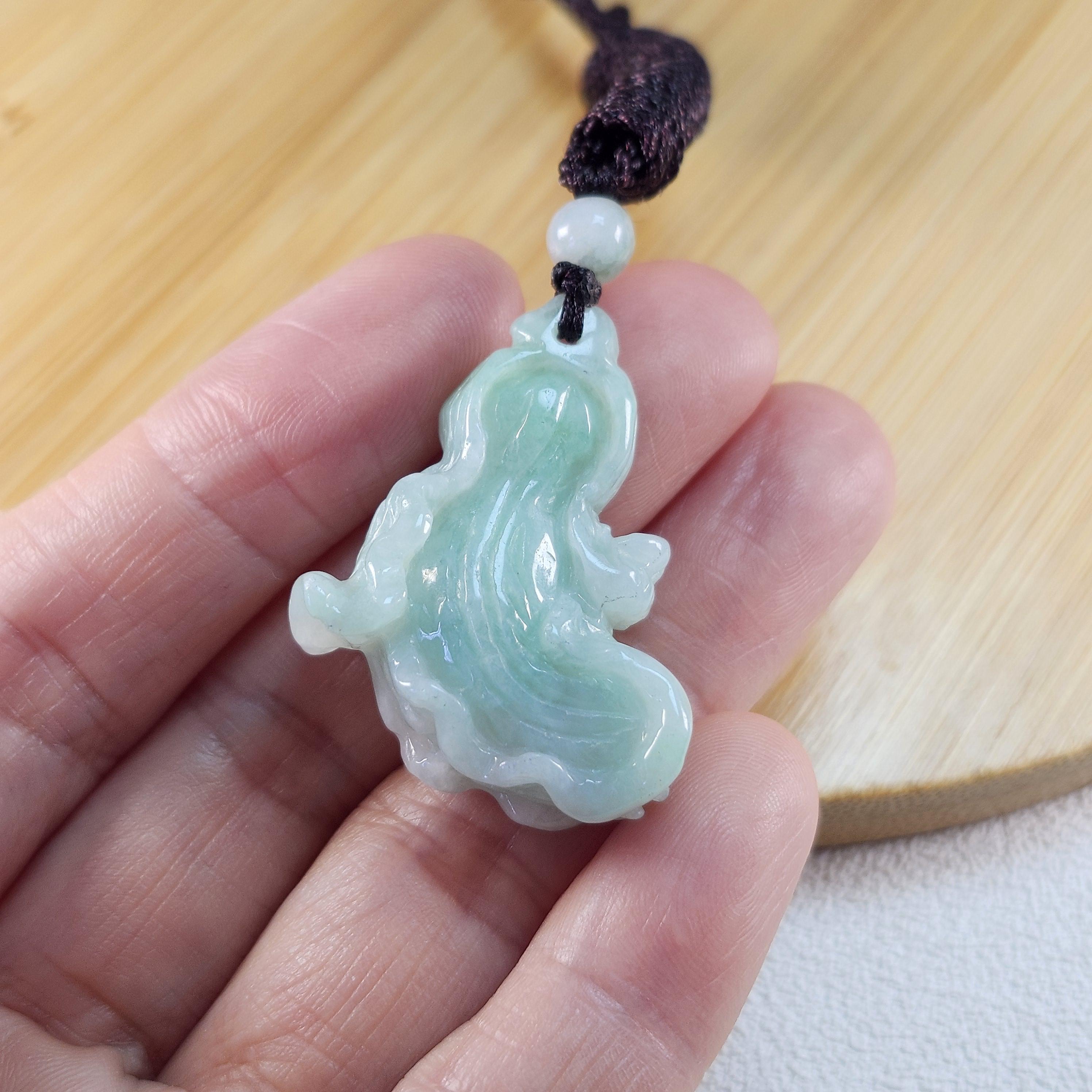 珍しい形の3D白菜大白菜、よく彫られた未処理の天然翡翠のペンダント