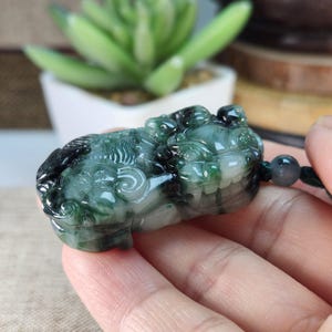 Well crafted 3D wealth Pixiu absorb money untreated natural type A jadeite jade pendant with beautiful necklace cord