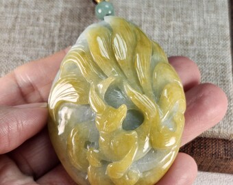 美しい 3D 九尾の狐の彫刻が施された天然未処理の翡翠ペンダントと