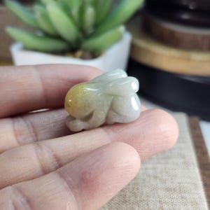 Little lovely 3D rabbit well crafted untreated natural grade A jadeite jade pendant necklace or desk ornament
