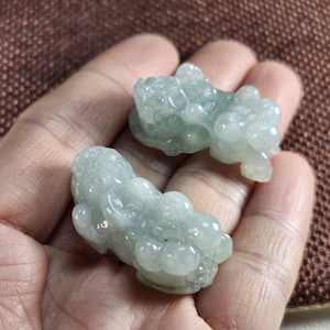 Paar 3D Reichtum Pixiu absorbiert Geld gut geschnitzte unbehandelte natürliche Jadeit Jade Anhänger, verstellbar Halskette Seil