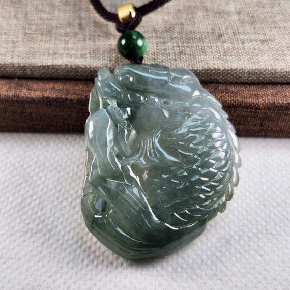 グレードA翡翠龍魚ペンダント：天然翡翠ネックレス - Etsy 日本