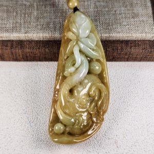 Grade A Burmese Jade 3D elephant untreated yellow jade natural jadeite jade pendant with pretty necklace cord
