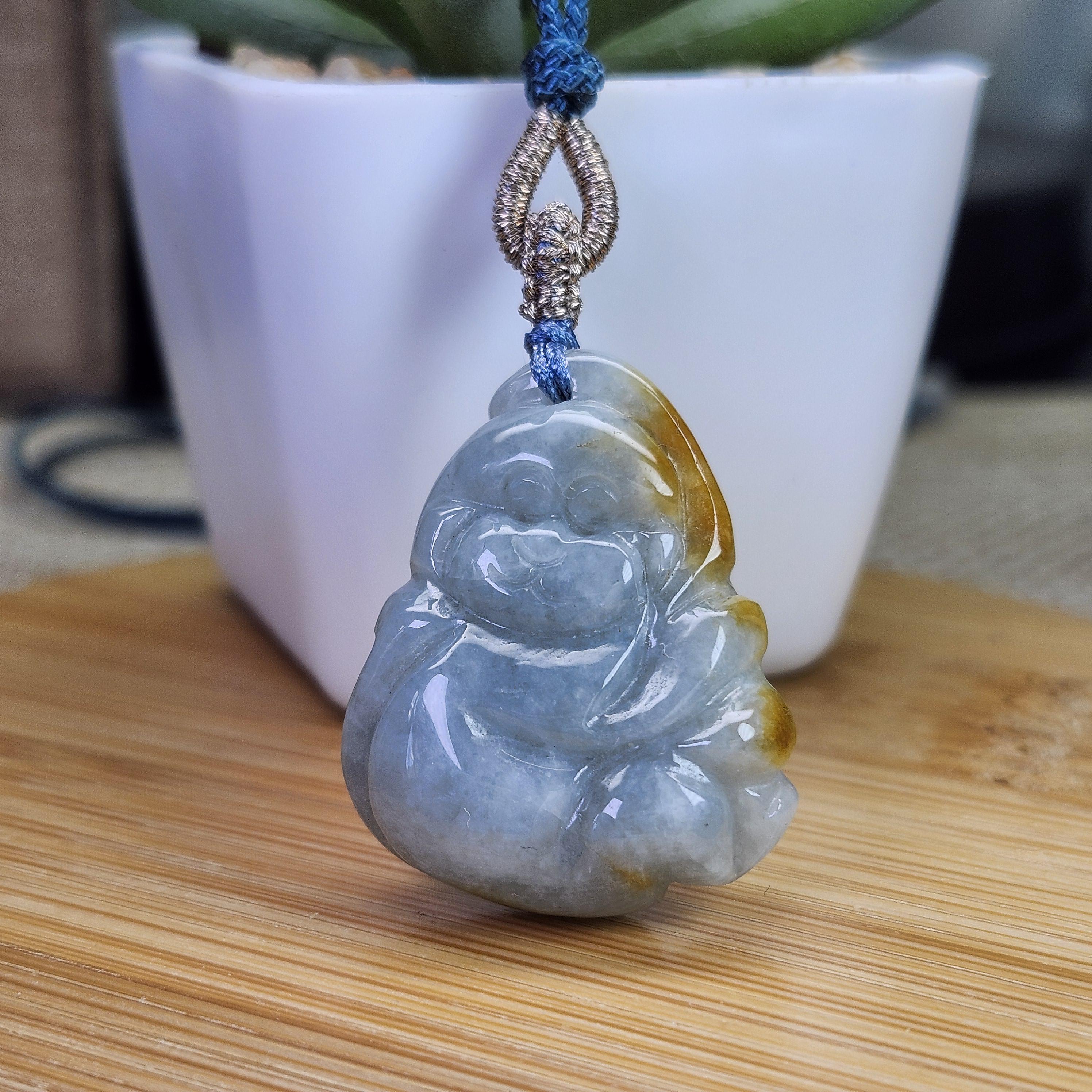 かわいい干支の猿の未処理天然翡翠ペンダント、調節可能なネックレス