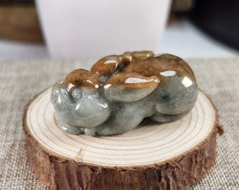Lovely cutie 3D rabbit well carved natural jadeite jade pendant necklace or desk ornament