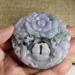 Gecertificeerde klasse A jade bloemen en een paar vogels onbehandelde lavendel en groene kleur natuurlijke jade jade hanger ketting