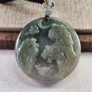 Grade A zodiac tiger round shape well crafted natural jade pendant with necklace cord