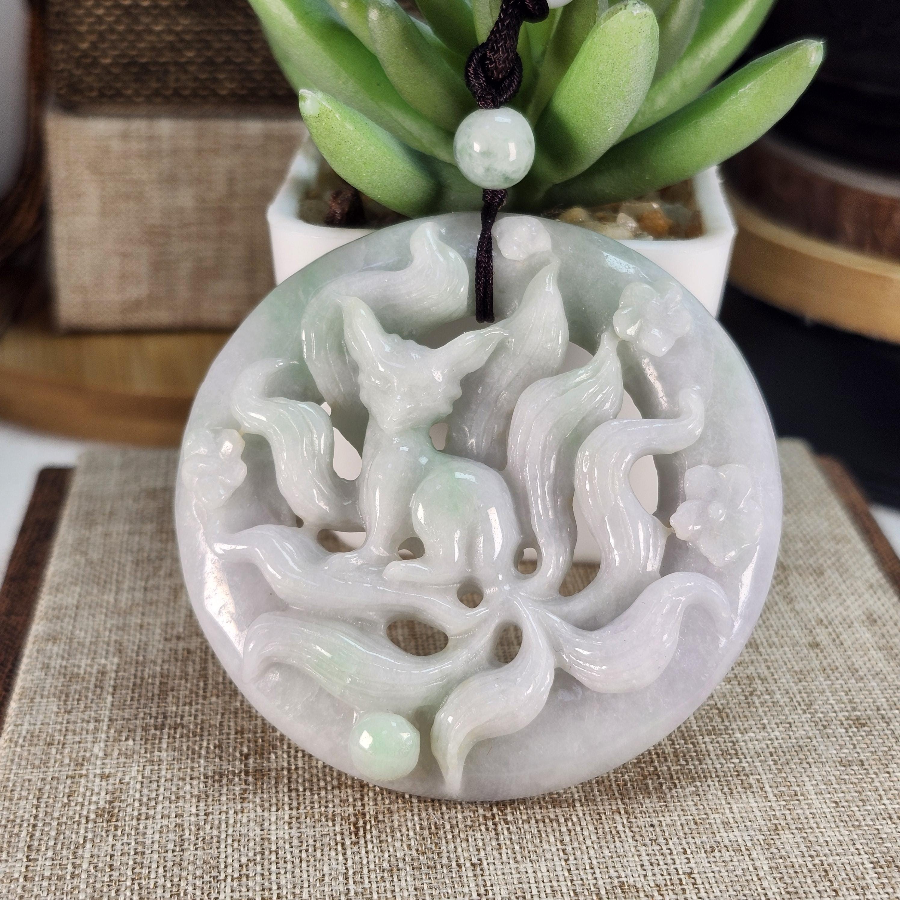 アート・デザイン・音楽 Fine Chinese Ceramics, Jadeite Jewellery Beautiful Nine-tailed Fox Hollow Design Natural Jadeite Untreated