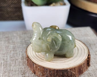 象形翡翠ペンダント、ライトグリーン、天然グレードA翡翠、未処理