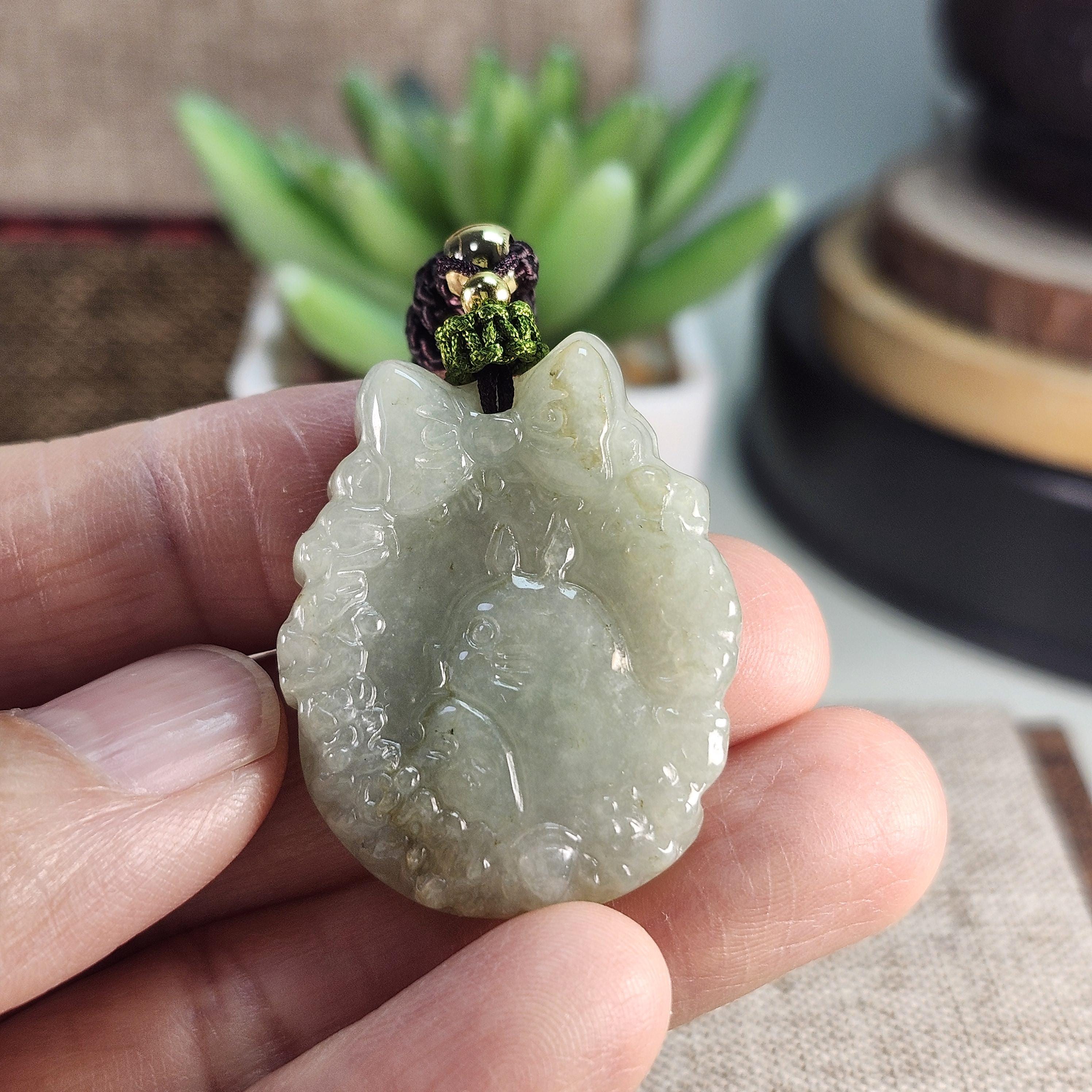 グレードAの翡翠、愛らしい小さなキャラクターの猫、よく彫られた未