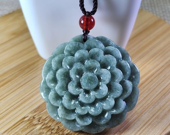 Ciondolo in giada giadeite naturale non trattata a forma di fiore in fiore con collana regolabile