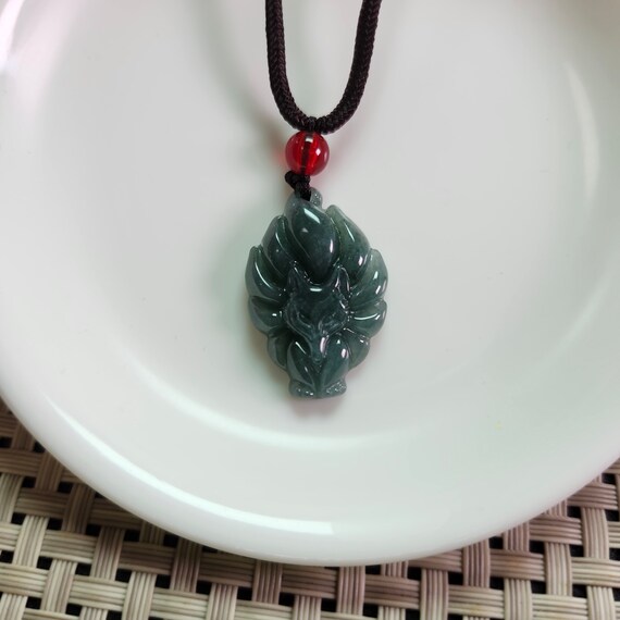 九尾の狐の天然翡翠ペンダントとネックレスロープ - Etsy 日本