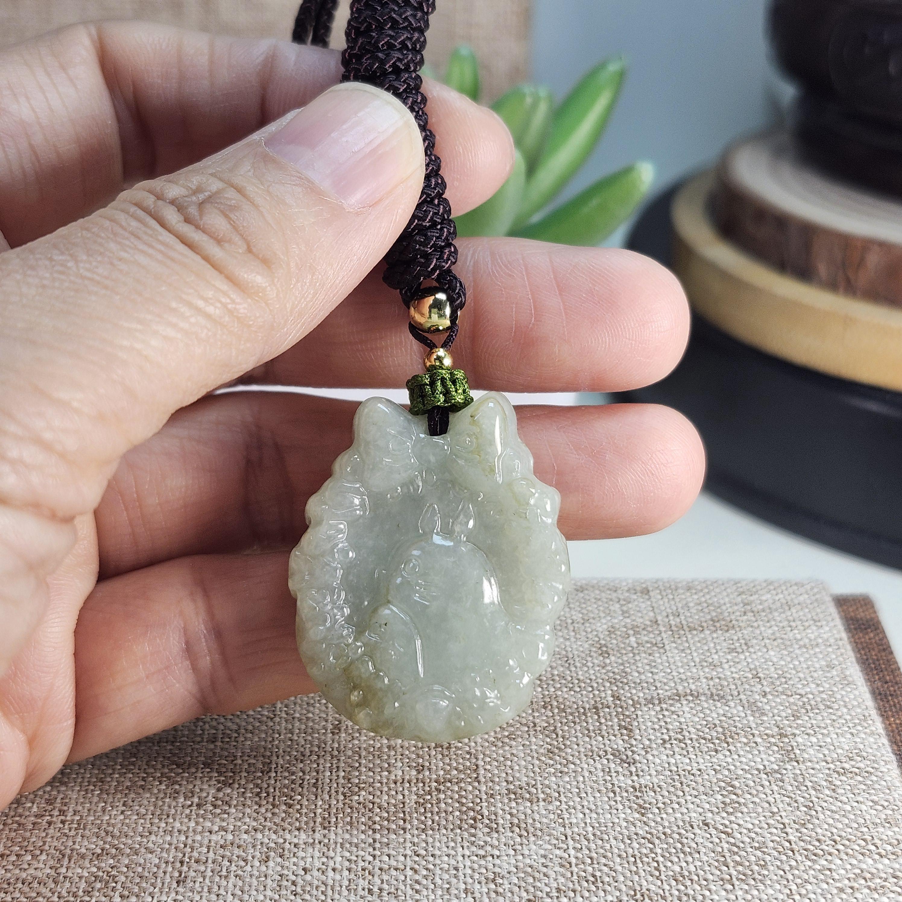 グレードAの翡翠、愛らしい小さなキャラクターの猫、よく彫られた未