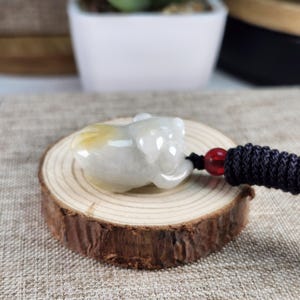 Grade A jade little cute 3D piggy well carved untreated natural jadeite jade pendant with necklace cord
