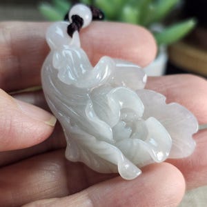 Grade A beautiful rare find 3D cabbage 大白菜 well carved untreated translucent natural jadeite jade pendant with pretty necklace cord