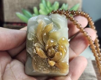 Collana con fiore di loto in giada nefrite intagliata a mano / Pendente in giada naturale non trattata / Regalo spirituale