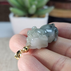 Grade A jade lovely little cute 3D piggy step on coin well carved untreated natural jadeite jade pendant with black pu necklace cord