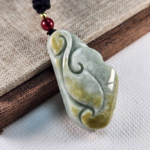 Grade A jade Pretty Ruyi well carved and untreated natural jadeite jade pendant with necklace cord