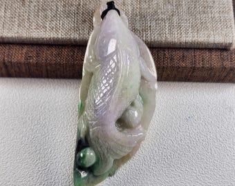 グレードAの美しい蓮の花の彫刻が施された未処理の天然半透明翡翠S925