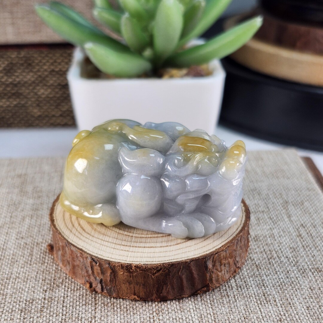 Well Carved Grade A Fatty 3D Wealth Pixiu Absorb Money Untreated Yellow ...