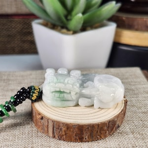 Well crafted 3D wealth Pixiu absorb money untreated natural type A jadeite jade pendant with necklace cord