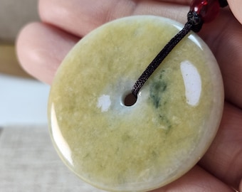 Anello a ciambella con benedizione a doppia faccia da 38 mm, ciondolo in giada giadeite naturale di colore giallo non trattato con cordino per collana
