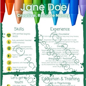 Op de afbeelding: Een kleurrijk cv voor een nanny met een groene achtergrond en een witte rand. Het cv bevat een foto van een vrouw, een lijst met vaardigheden, ervaring, opleiding en training. Het cv bevat ook een QR-code die je kunt scannen voor meer informatie.