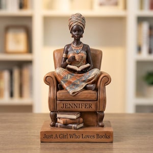Decoración para lectores afroamericanos, bloque de madera personalizado con figura de mujer leyendo, regalo personalizado para amantes de los libros. imagen 1