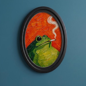 Funny Frog Smoking Painting Wooden Wall Art, Quirky Animal Decor, Oval Frame Pop Art Style, Unique Humor Gift Idea image 3