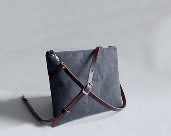 Simple CrossBody Bag in Linen and Leather