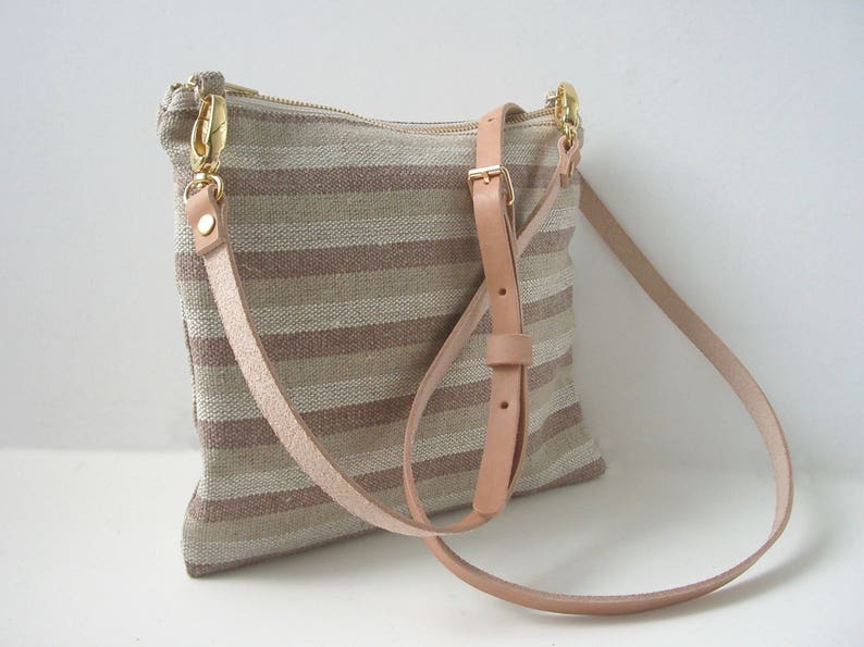 Casual Crossbody Bag in Woven Linen image 9