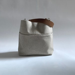Casual Bag, Simple Tote in Woven Linen with Leather Strap image 5