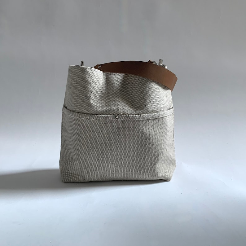 Casual Bag, Simple Tote in Woven Linen with Leather Strap image 5